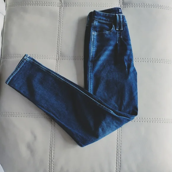 Hollister Dark Blue Denim Jeans - Picture 3 of 11